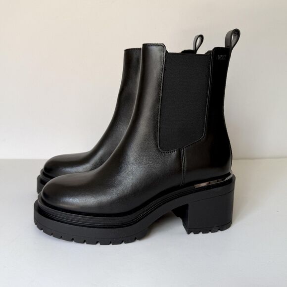 DKNY Patria Chelsea Boots Womens Size 7 Black Lug Sole Platform Block Heel Ankle - Picture 1 of 7